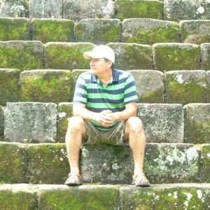 Meet your Posher, Victor